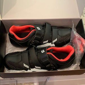 Peloton Cycling Shoes Size 40 - Brand New w Cleats
